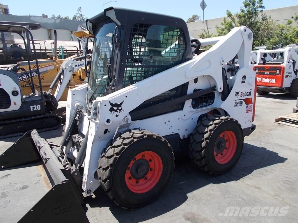 Bobcat S770 Skid steer mini nakladalci
