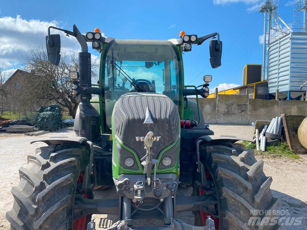 Fendt 516 Vario Traktorji