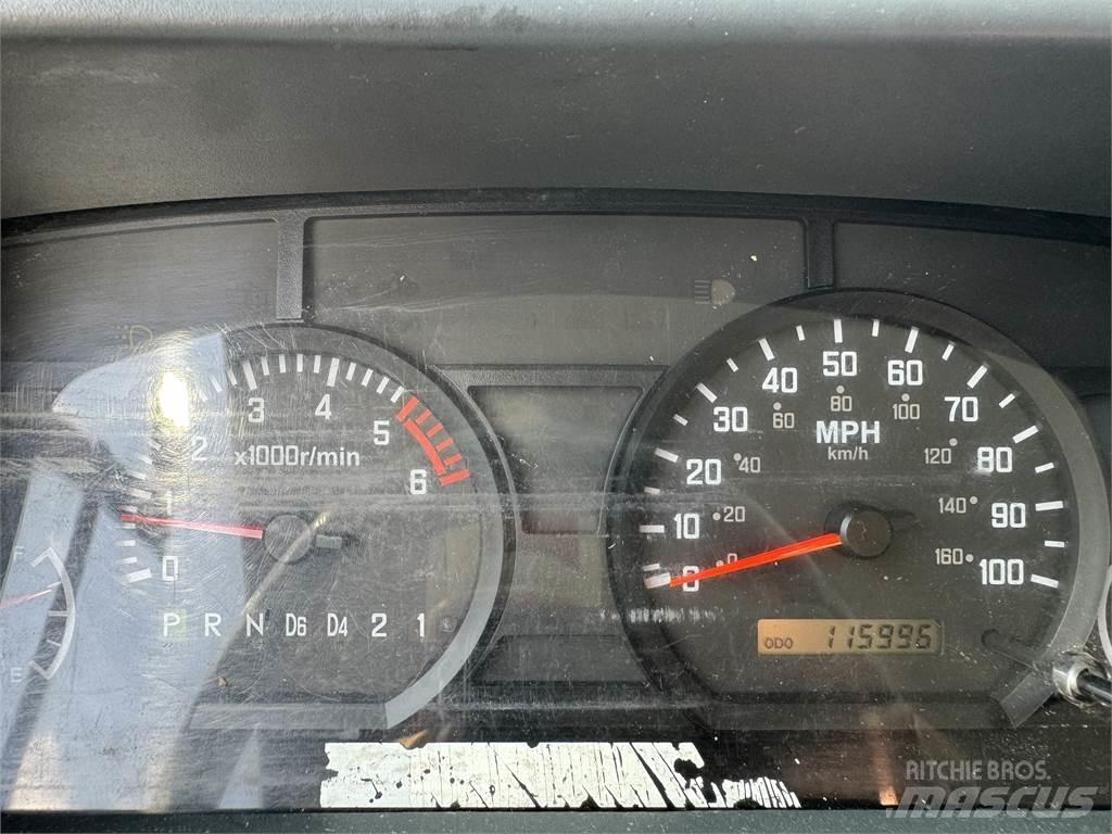 Isuzu NPR HD Kiper tovornjaki