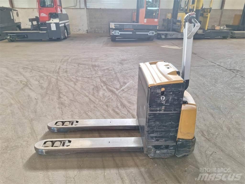 CAT NPP20N Ročni električni viličar