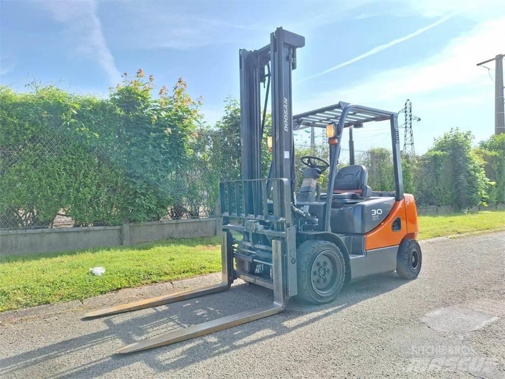 Doosan D30S 5 Viličarji - drugo
