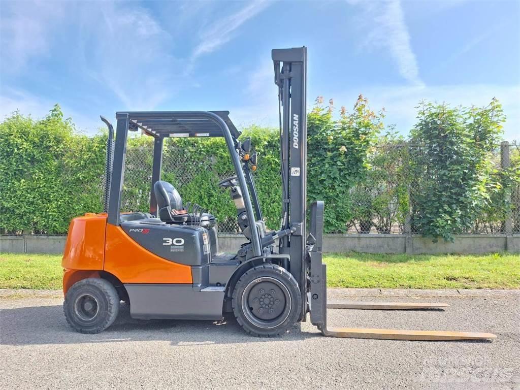Doosan D30S 5 Viličarji - drugo