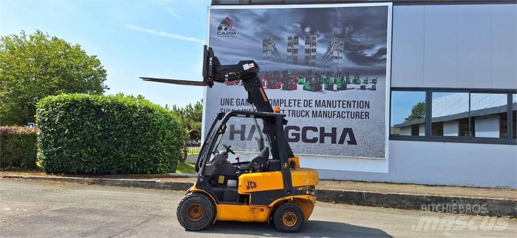 JCB TLT30D Kmetijski teleskopski nakladalci