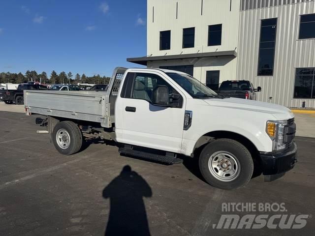 Ford F250 XL Drugi