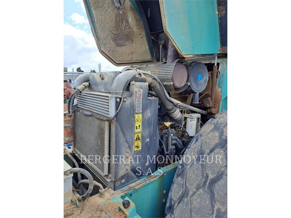 Ammann ASC130D Kompaktorji tal