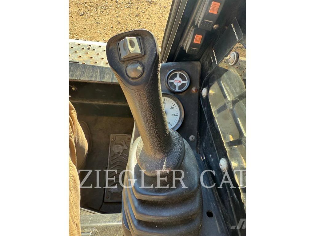 ASV PT80 Nakladalci goseničarji