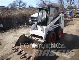 Bobcat 743B Skid steer mini nakladalci