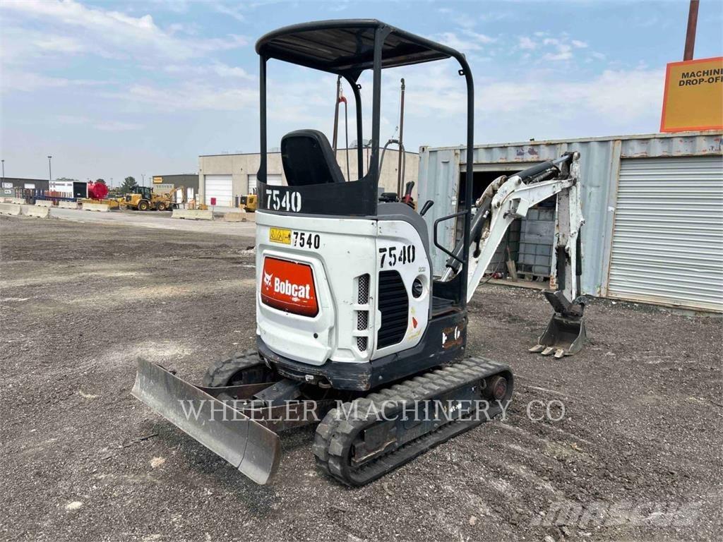 Bobcat E20 Bagri goseničarji