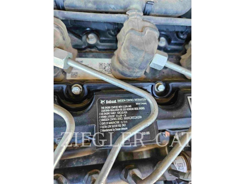 Bobcat E85 Bagri goseničarji