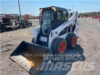 Bobcat S590 Skid steer mini nakladalci