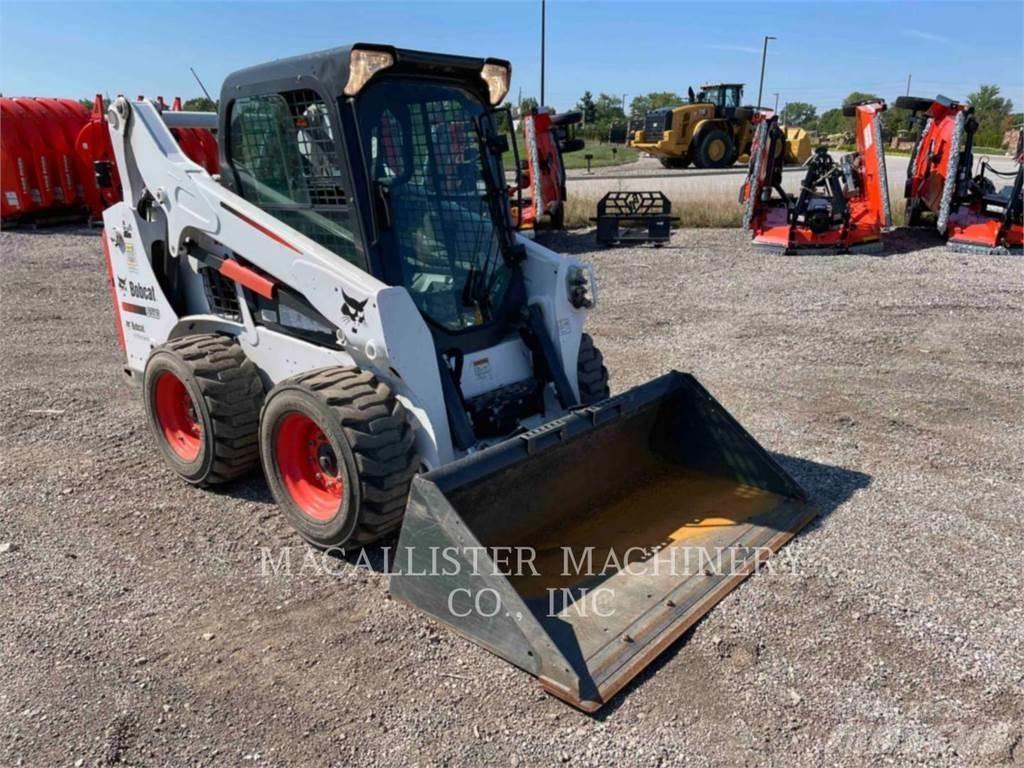 Bobcat S590 Skid steer mini nakladalci