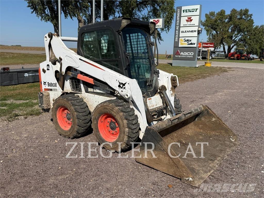 Bobcat S590 Skid steer mini nakladalci