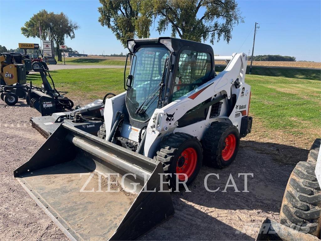 Bobcat S595 Skid steer mini nakladalci