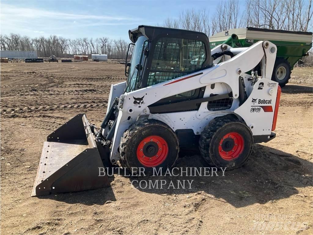 Bobcat S740 Skid steer mini nakladalci