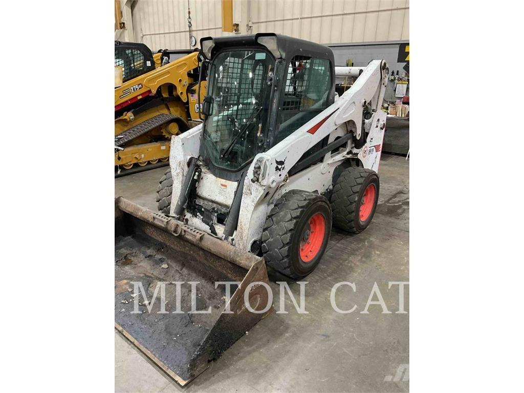 Bobcat S740 Skid steer mini nakladalci