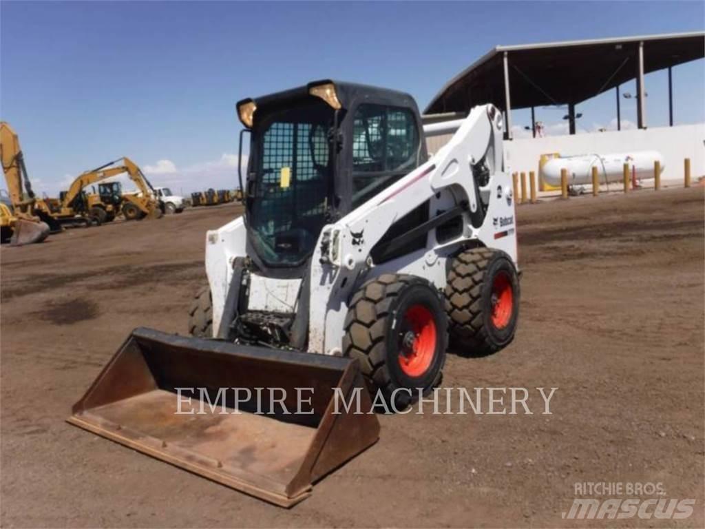 Bobcat S750 Skid steer mini nakladalci
