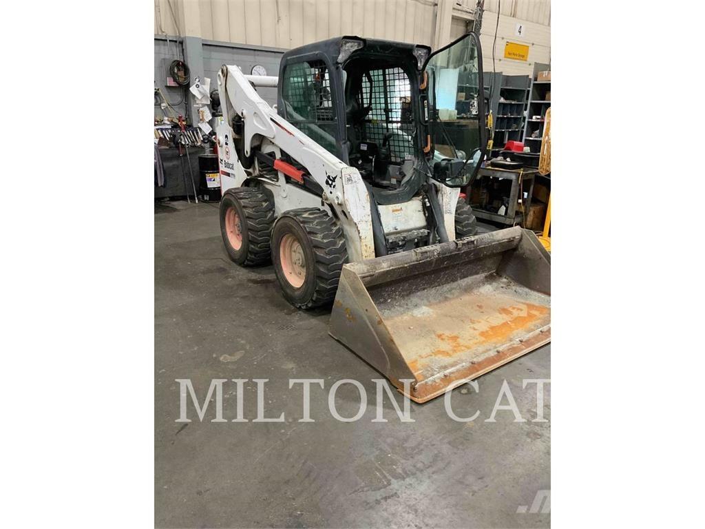 Bobcat S770 Skid steer mini nakladalci