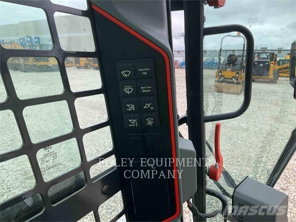 Bobcat T66 Skid steer mini nakladalci