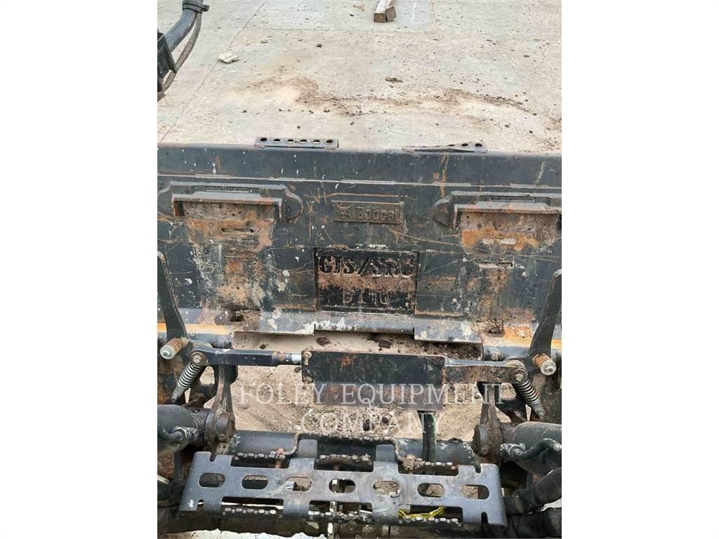 Bobcat T770 Skid steer mini nakladalci