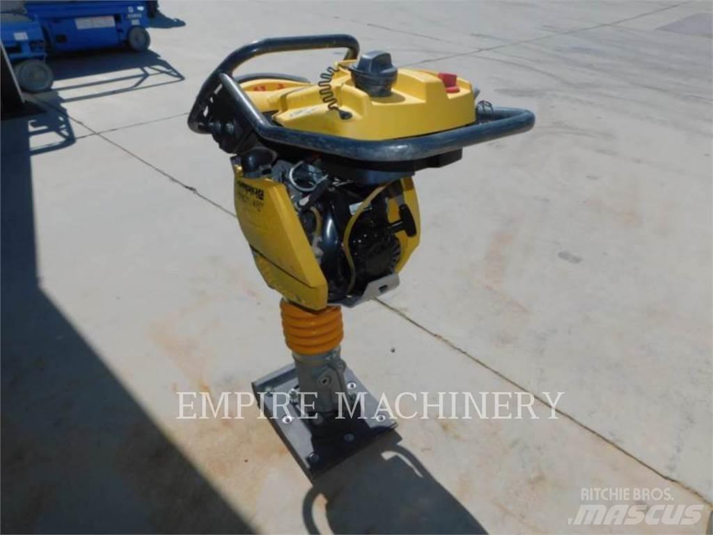 Bomag BT50 Kolesni nakladalci