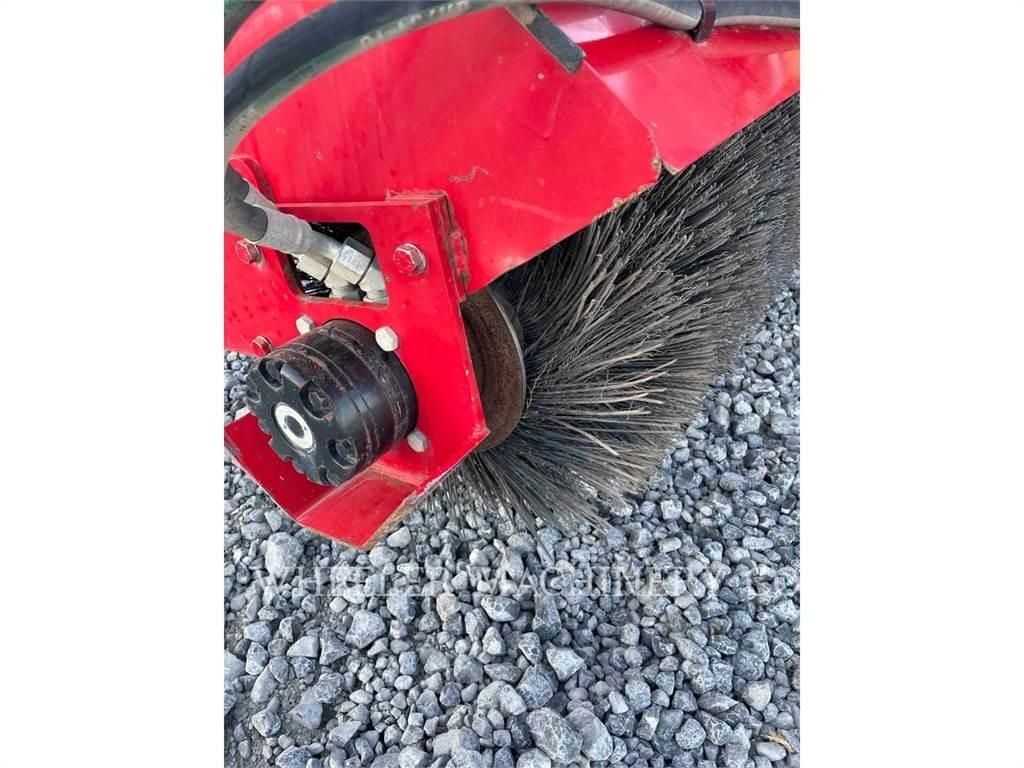 Broce BROOM 3 Cestni pometači