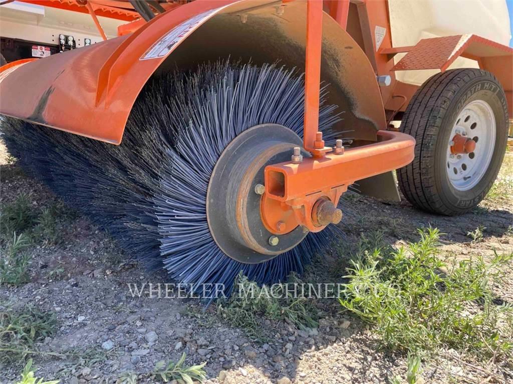 Broce BROOM 4 Cestni pometači