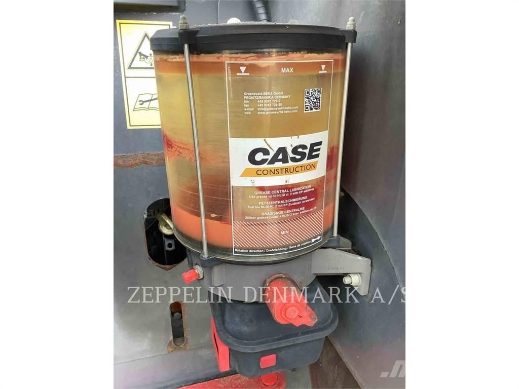 CASE 921GXR Kolesni nakladalci