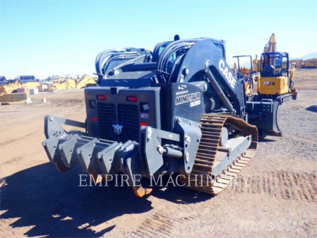 CASE DL550 Skid steer mini nakladalci