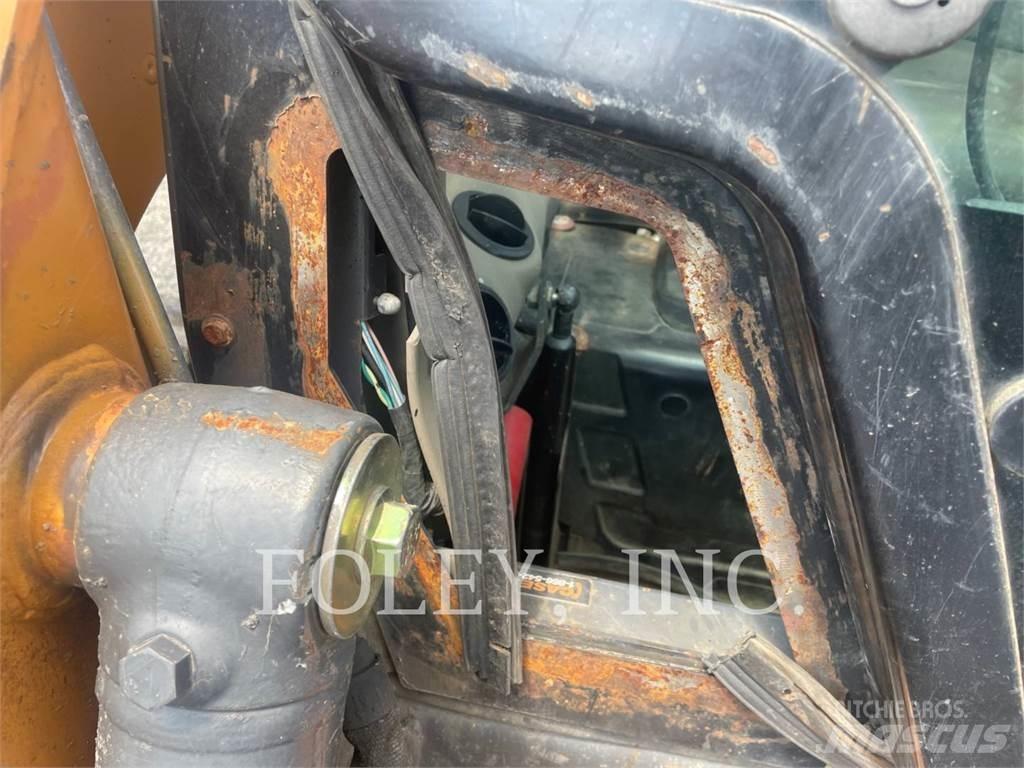 CASE SR200 Skid steer mini nakladalci