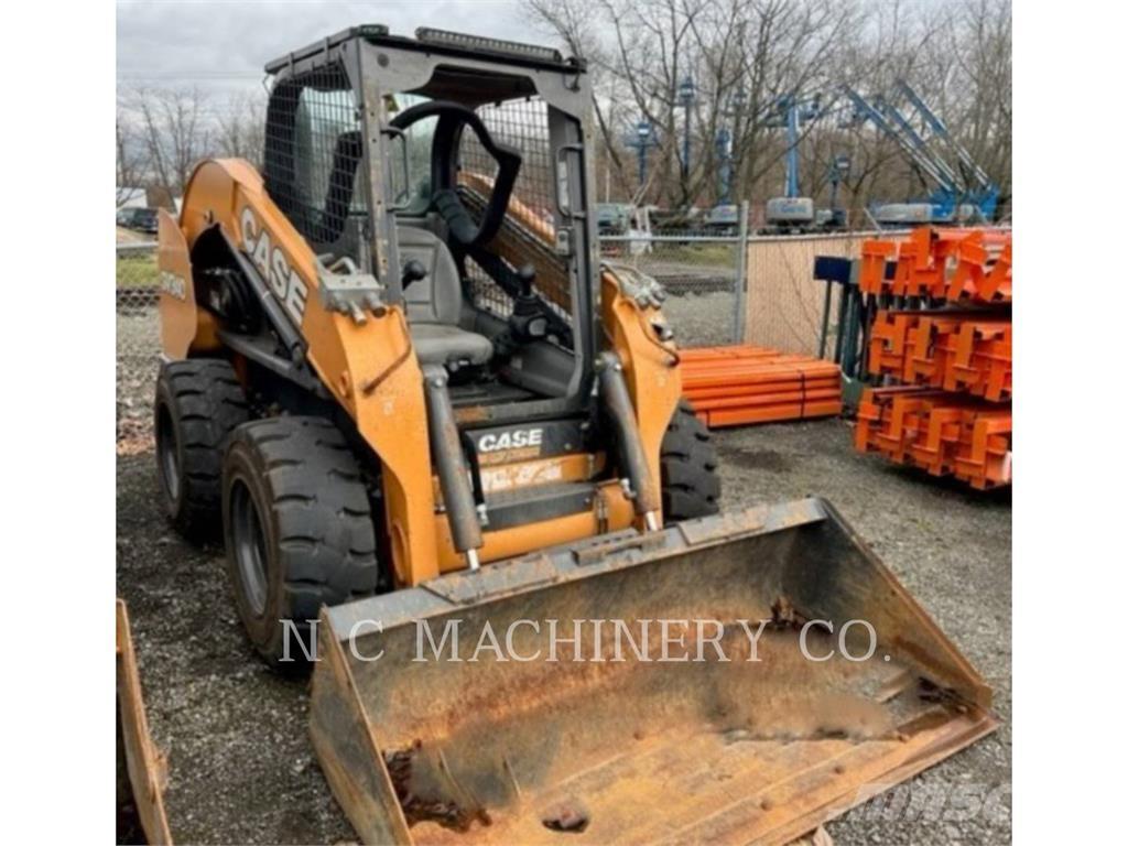 CASE SV340 Skid steer mini nakladalci