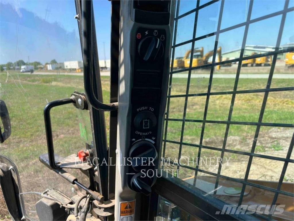 CASE TR340B Nakladalci goseničarji