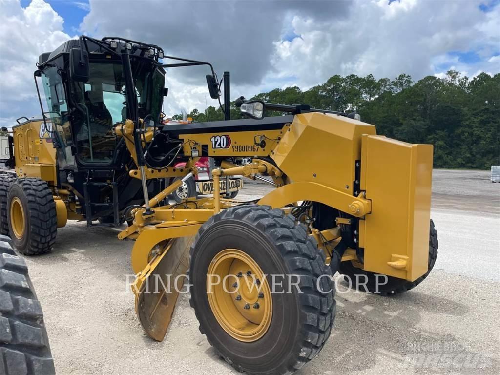 CAT 120 AWD CS Grederji