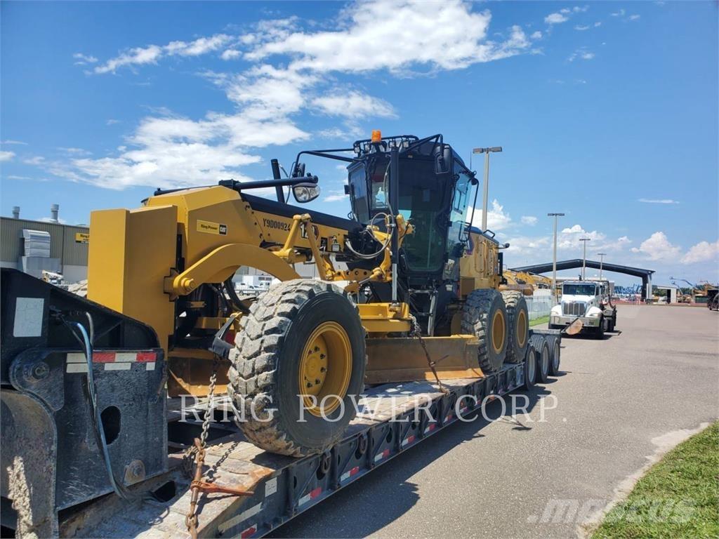 CAT 120 AWD CS Grederji
