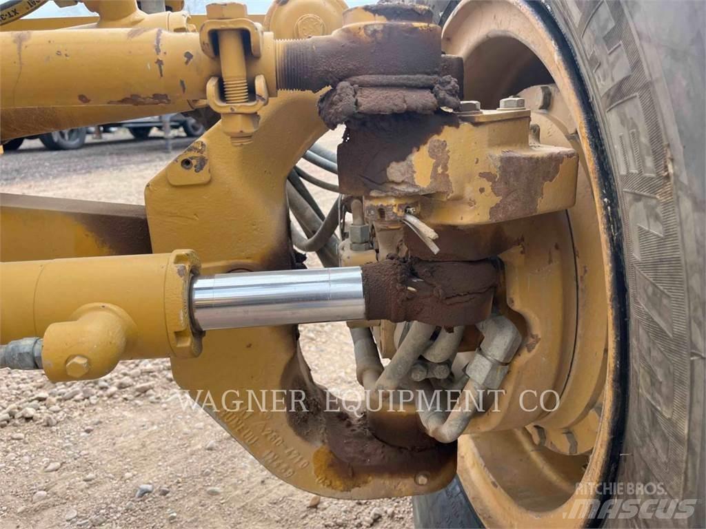 CAT 120M AWD Grederji