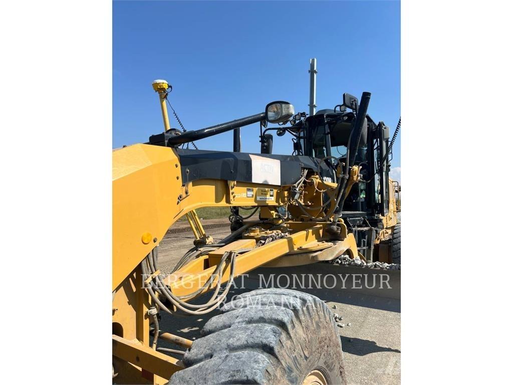 CAT 120M2 Grederji