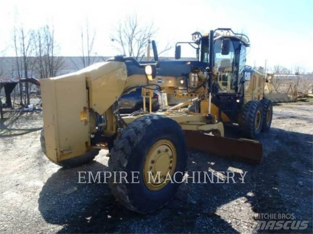 CAT 120M2 AWD Grederji
