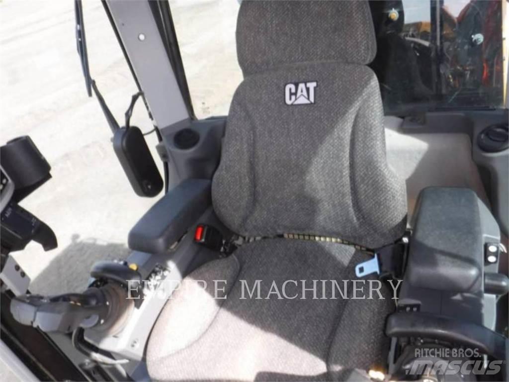 CAT 120M2AWD Grederji