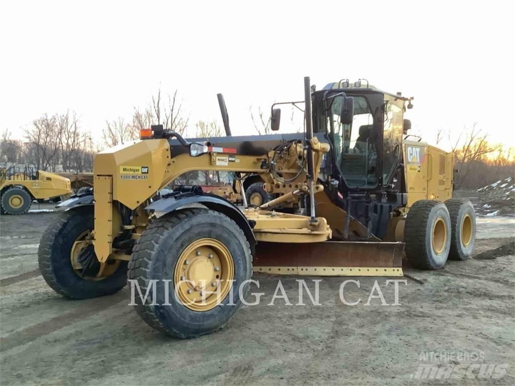 CAT 12M2 AWD Grederji