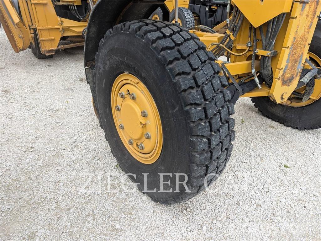 CAT 12M2AWD Grederji