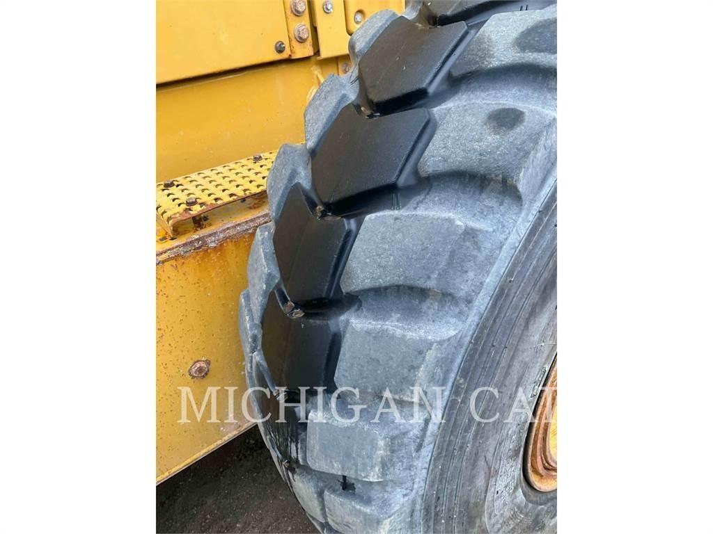 CAT 12M3 AWD Grederji