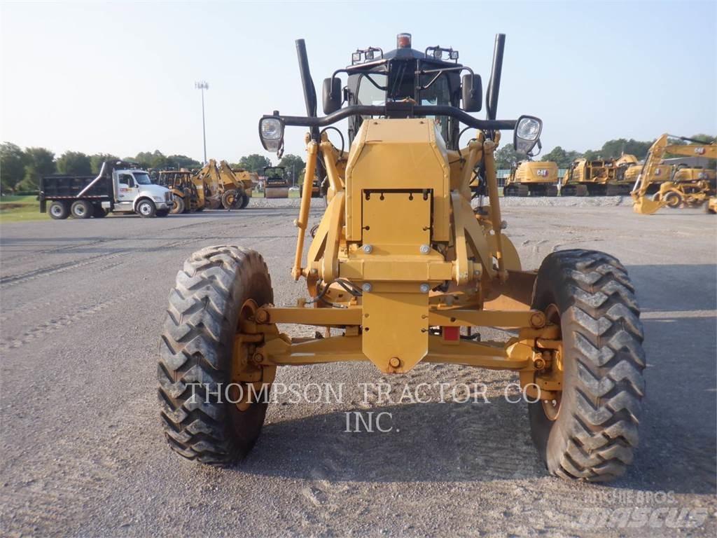 CAT 140 Grederji