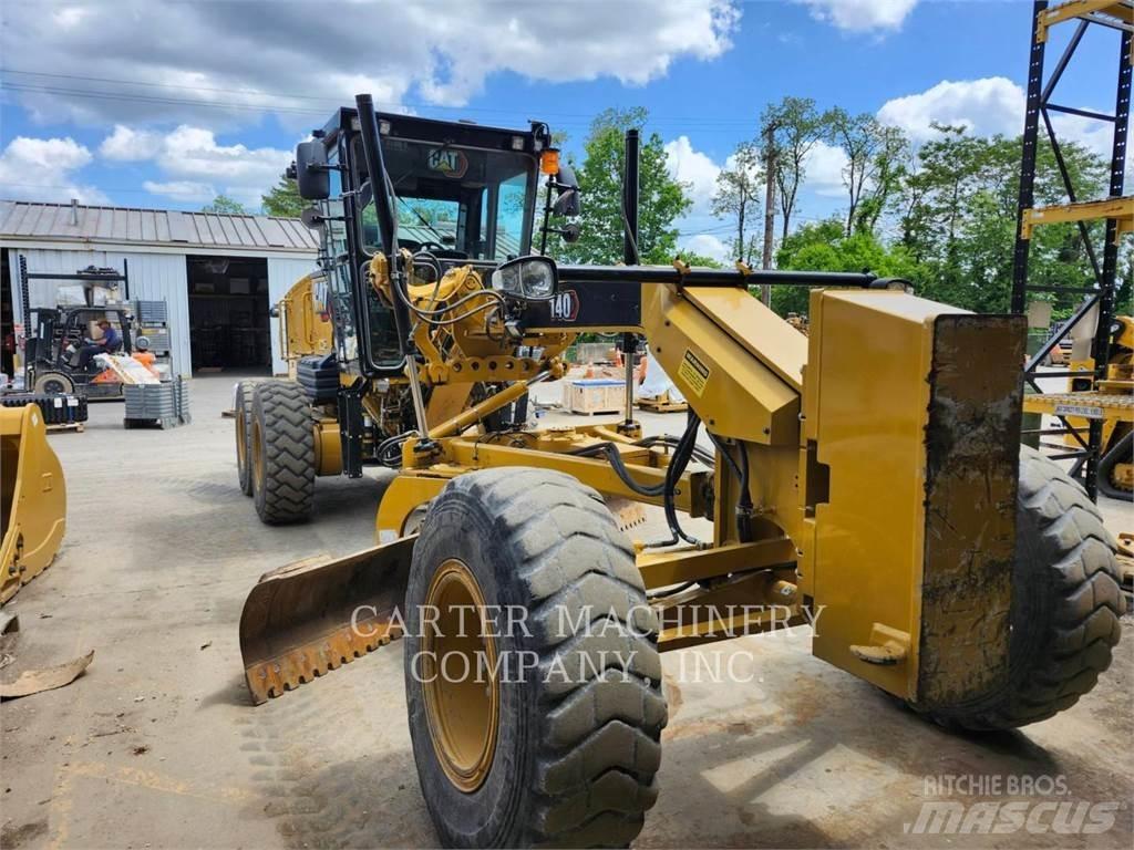 CAT 140 Grederji
