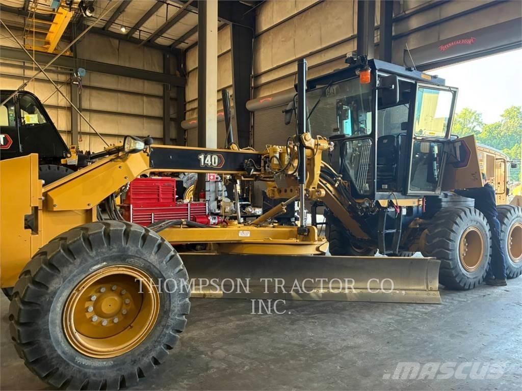 CAT 140 Grederji