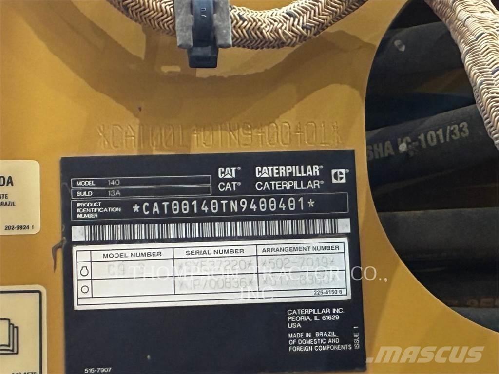 CAT 140 Grederji