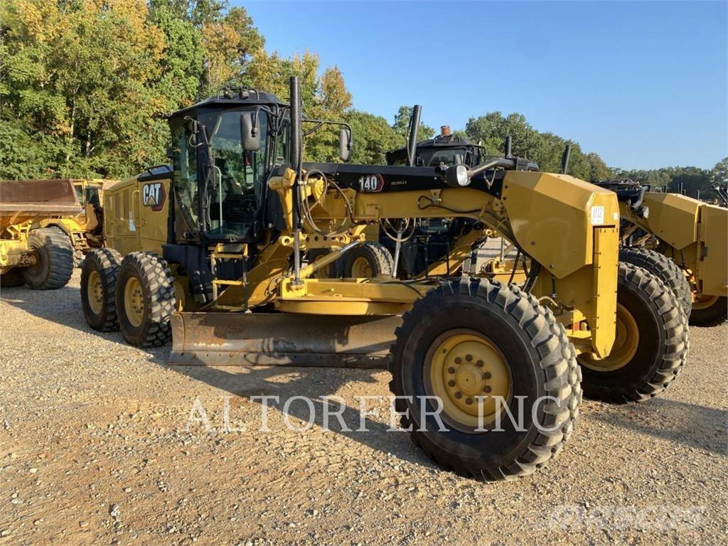 CAT 140 Grederji