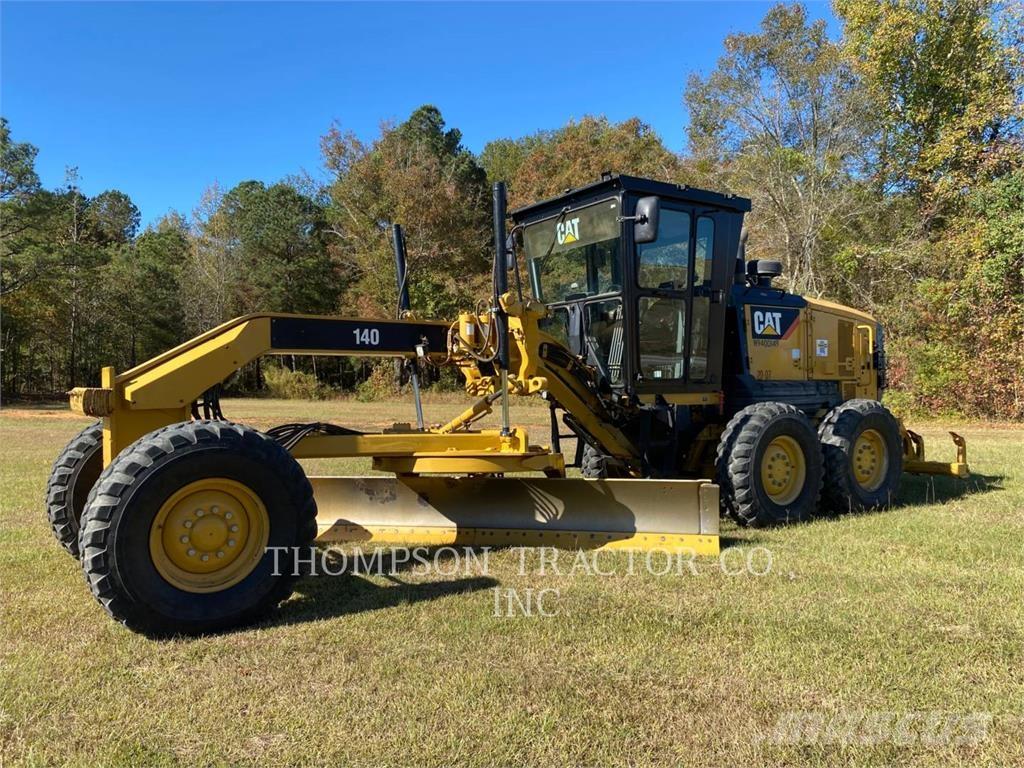 CAT 140 Grederji