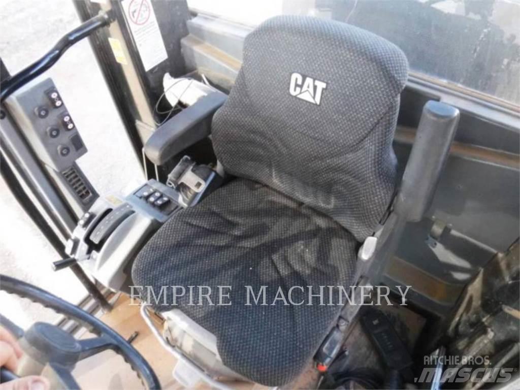 CAT 140-13 Grederji