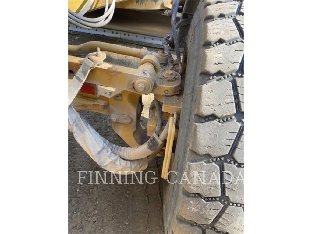 CAT 140-15 AWD Grederji