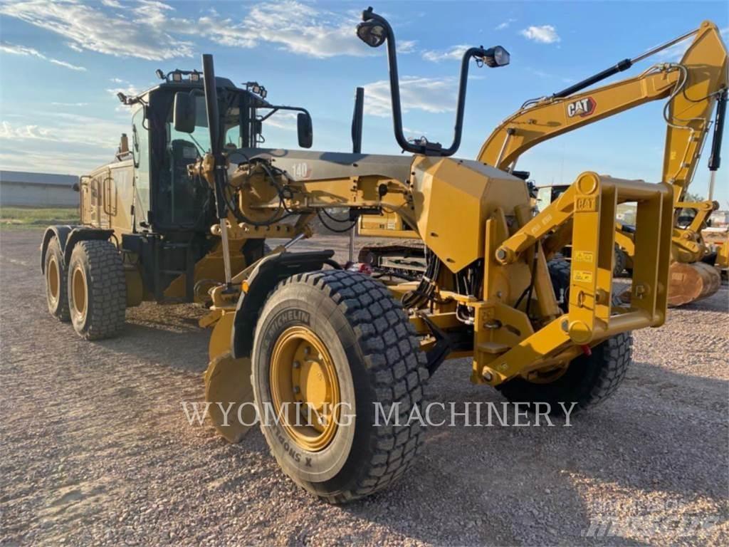 CAT 140 AWD Grederji