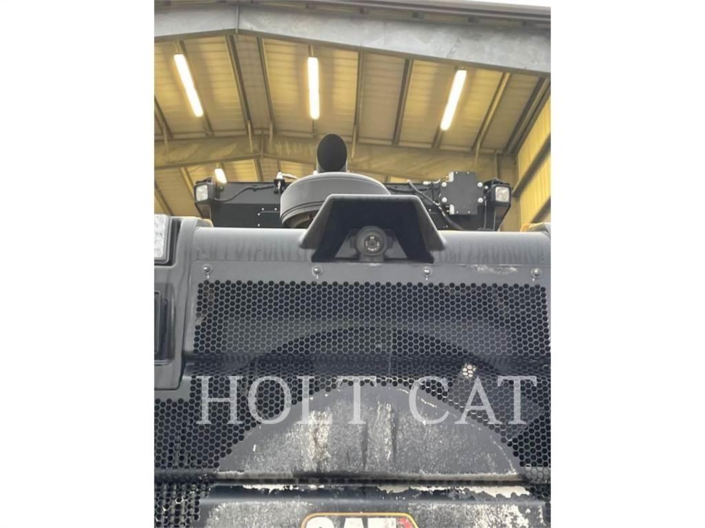 CAT 140 AWD Grederji